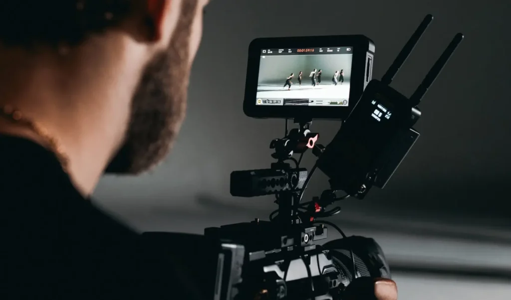 , Beginner’s Guide to Video Marketing Strategy – Video Marketing Guide. Develop Your Video Professionally with This Complete Guide to Video Marketing for Business, Corporate and Business Videos Charlotte - Gio Digital Marketing